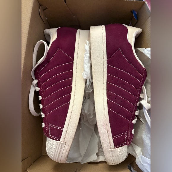 Like new women Adidas Superstar βBurgundyβ β Style IF7676 size 8 ! - Picture 6 of 11